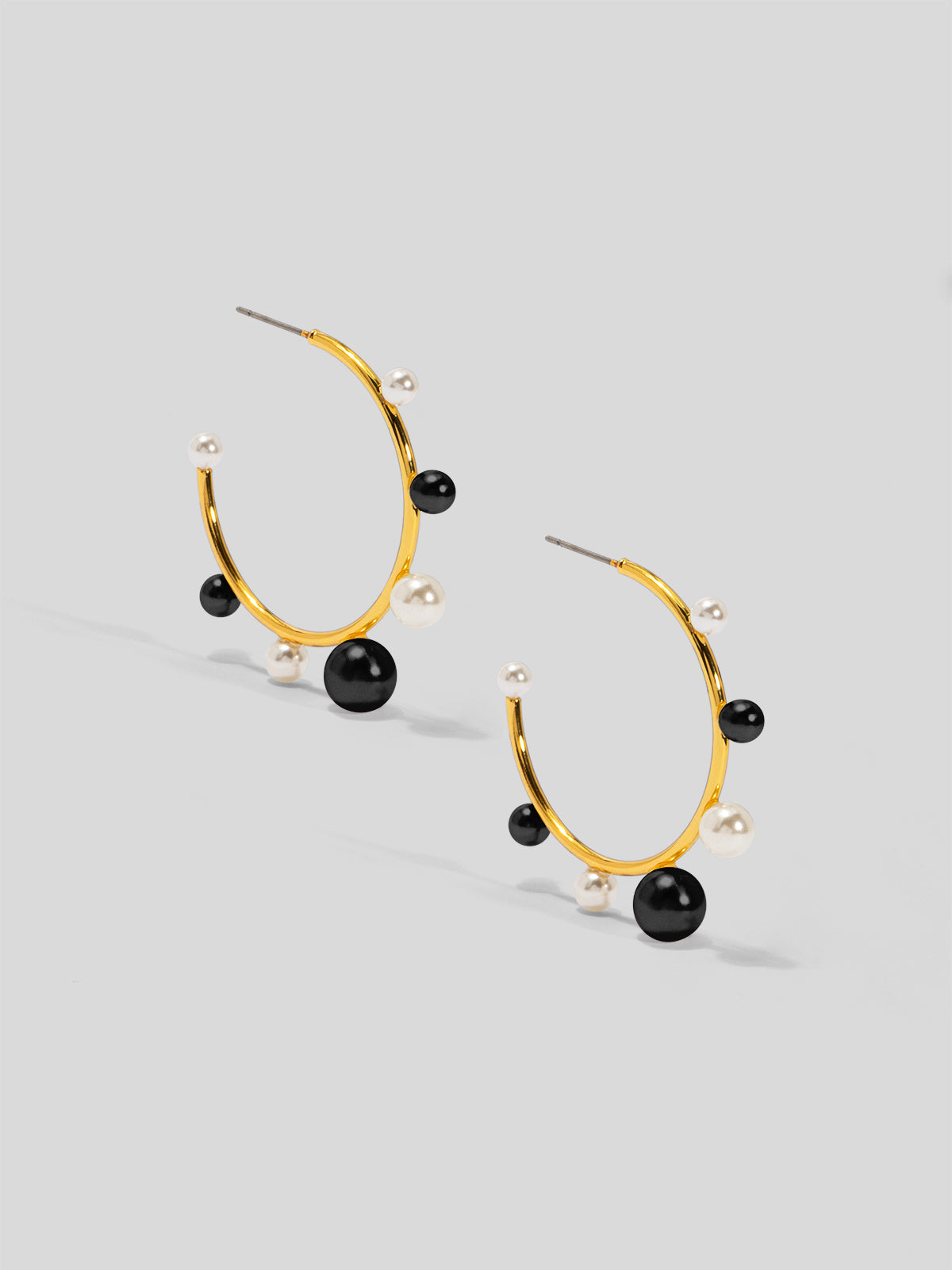 Small Decorative Pearl Hoop Earring