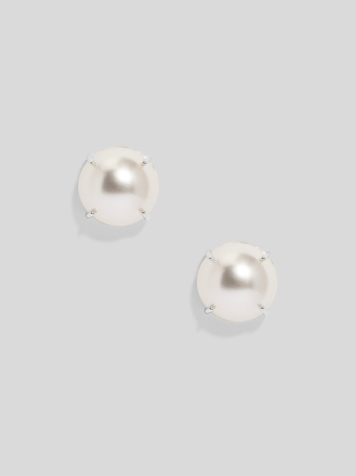Pearl Stud Earring with Setting