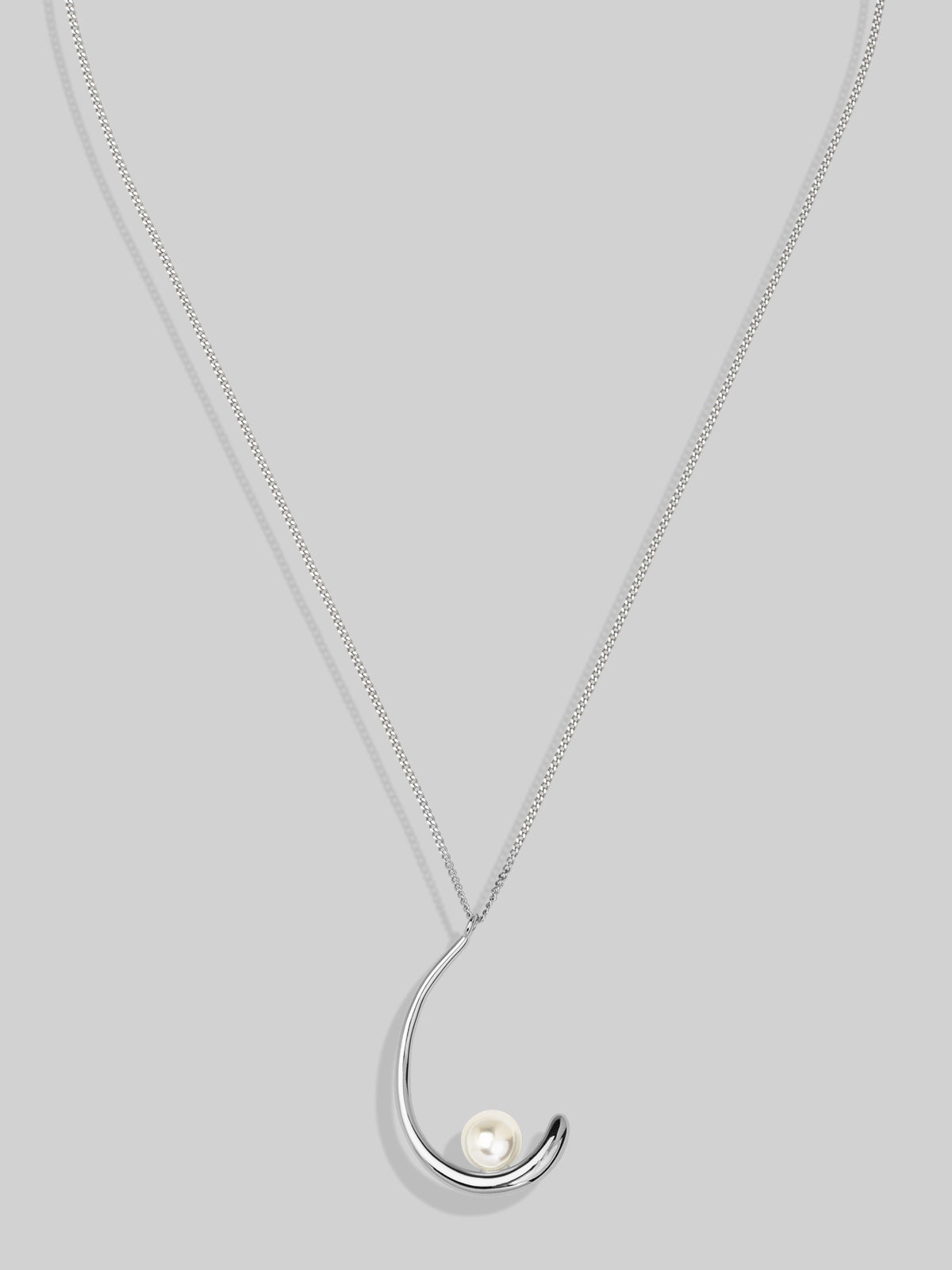 Moon Pearl Short Necklace