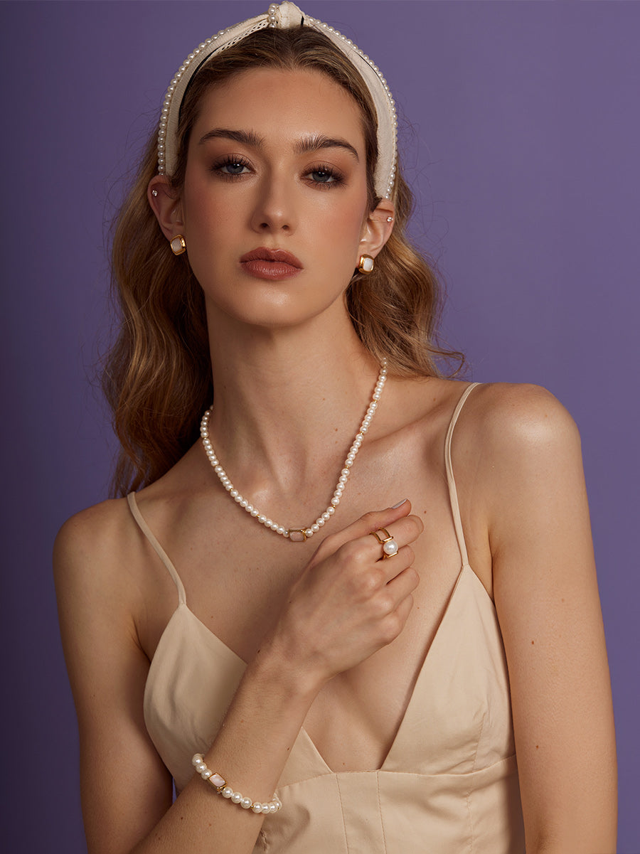 Sea Light Edge Mother Of Pearl Necklace