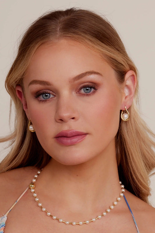 Twisted Teardrop Pearl Earring