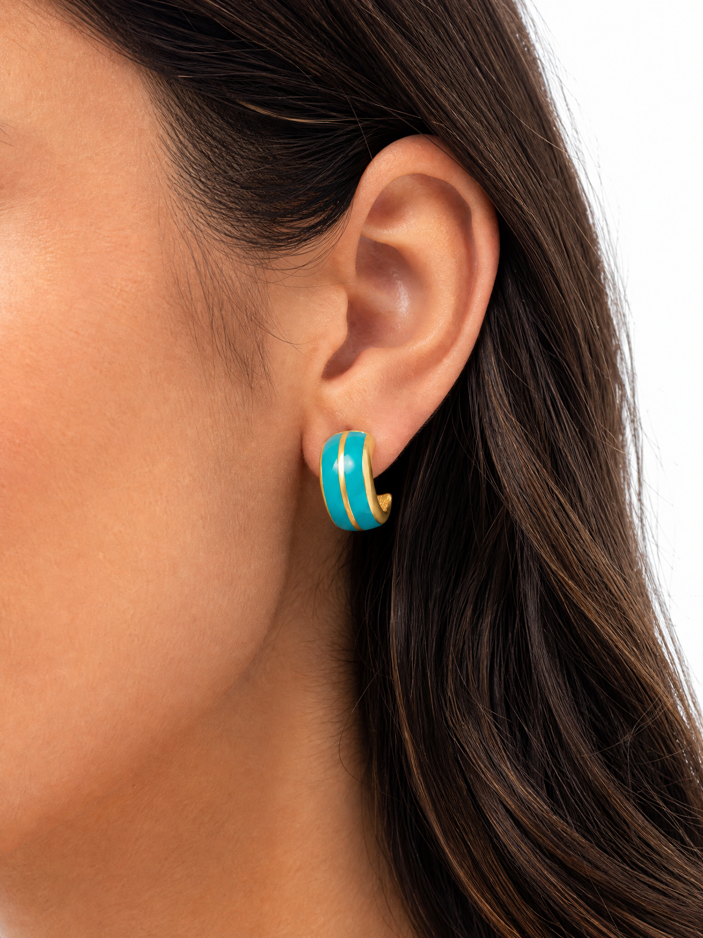 Clara Huggie Earring