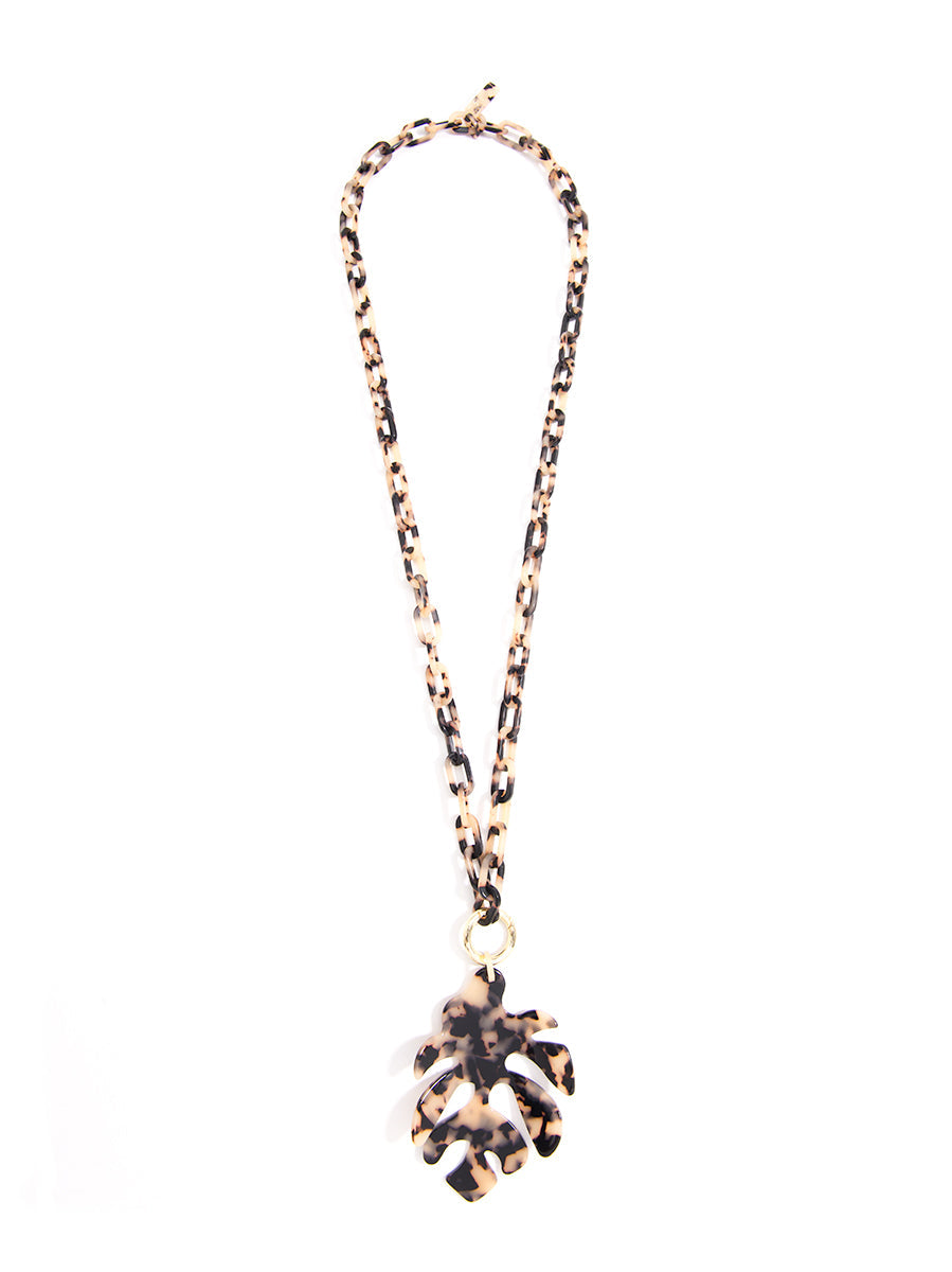 Teagan Pendant Necklace