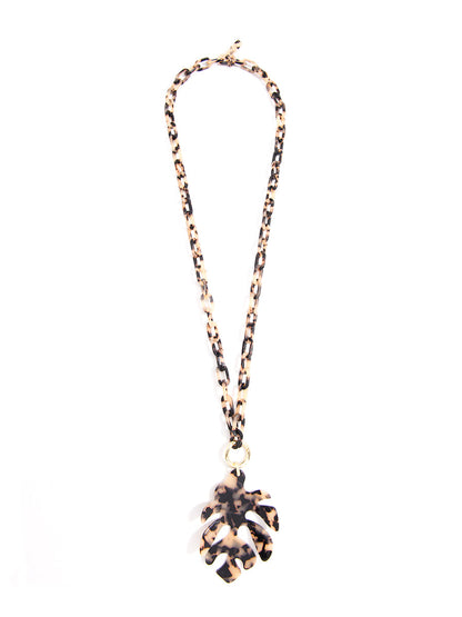 Teagan Pendant Necklace