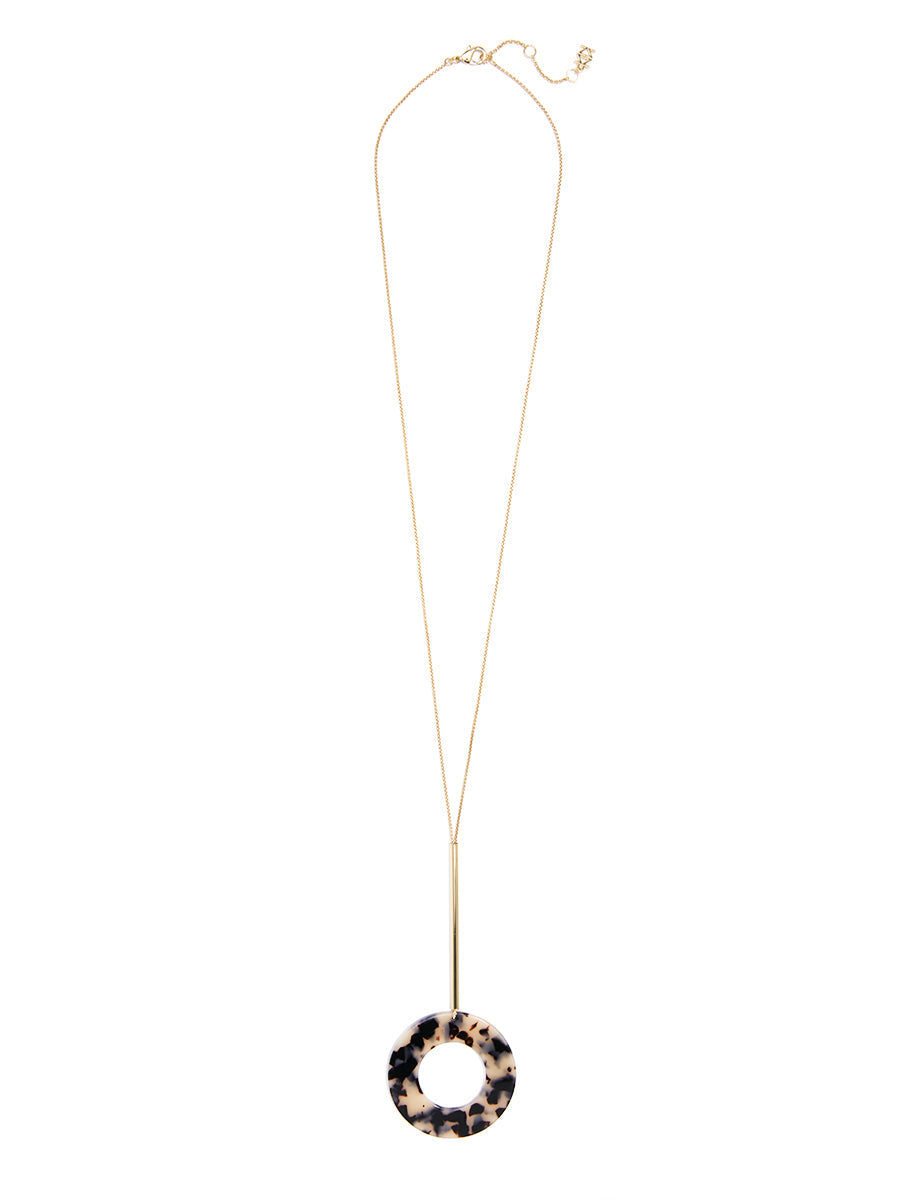 Tortoise Circle Pendant Necklace