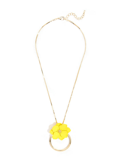 Flower And Ring Pendant Necklace