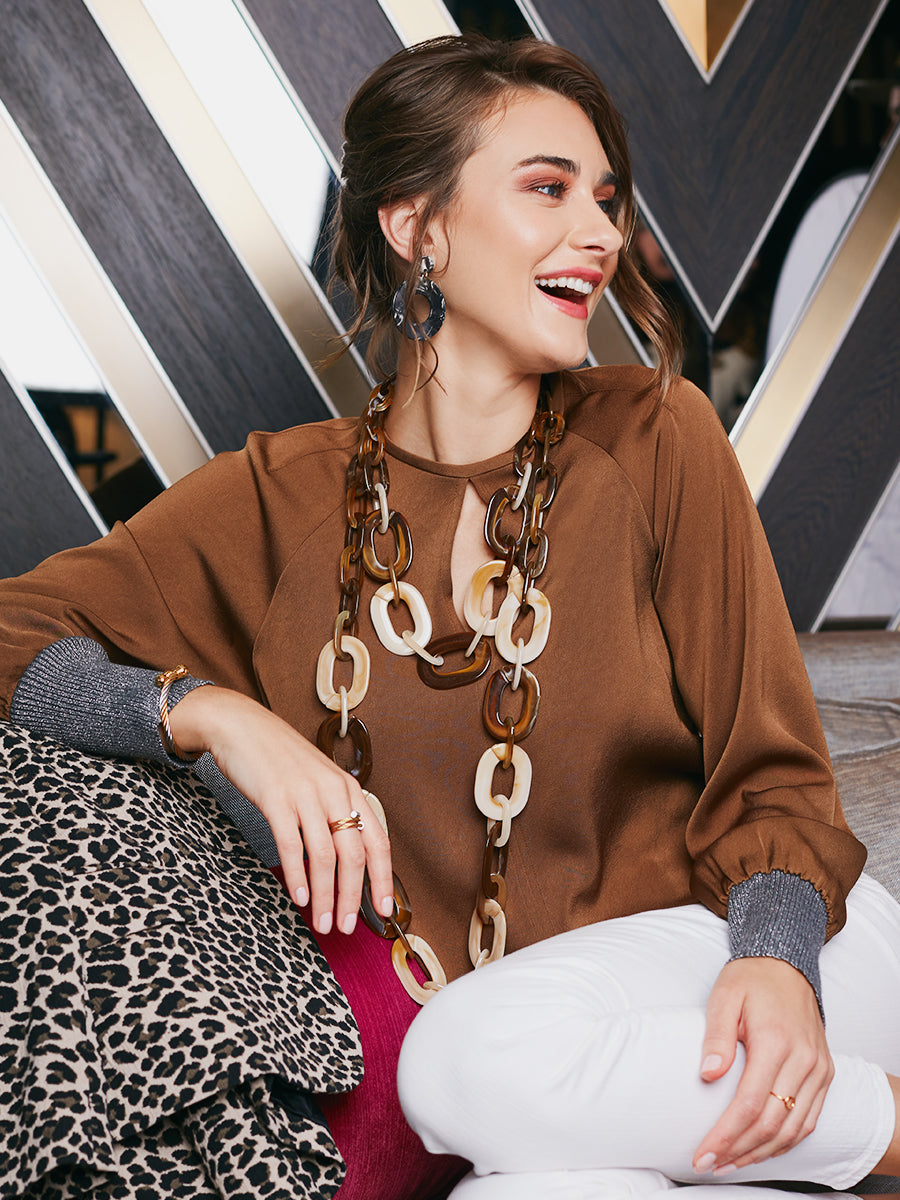 Marbled Moment Collar Necklace