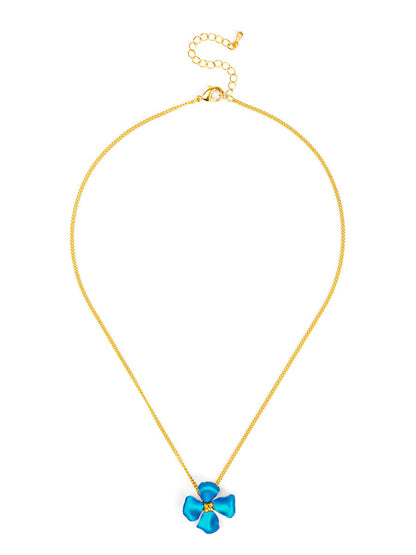 Elara Metallic Flower Pendant Necklace