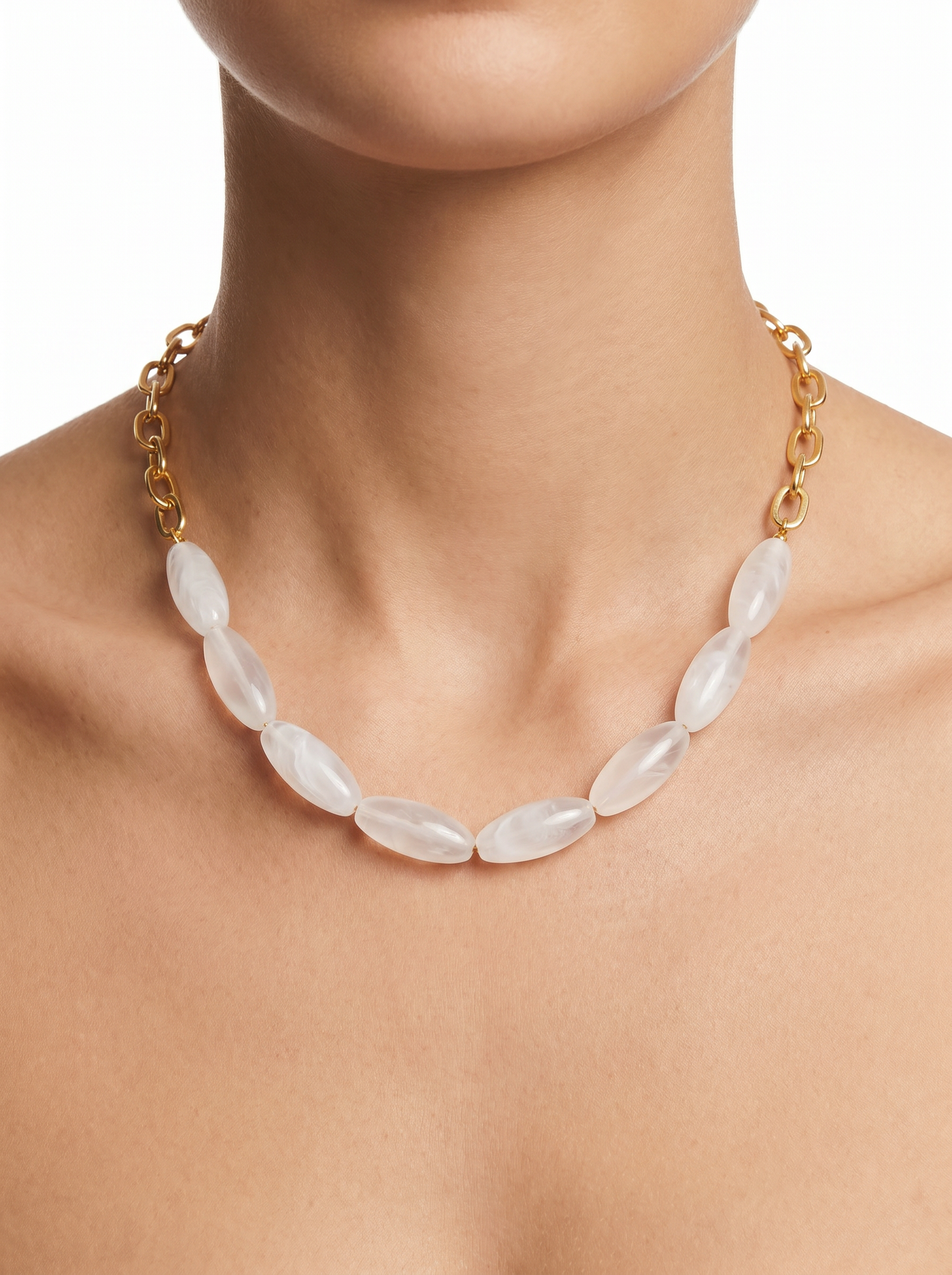 Glossy Resin Collar Necklace