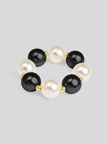 Oversized Pearl Bracelet
