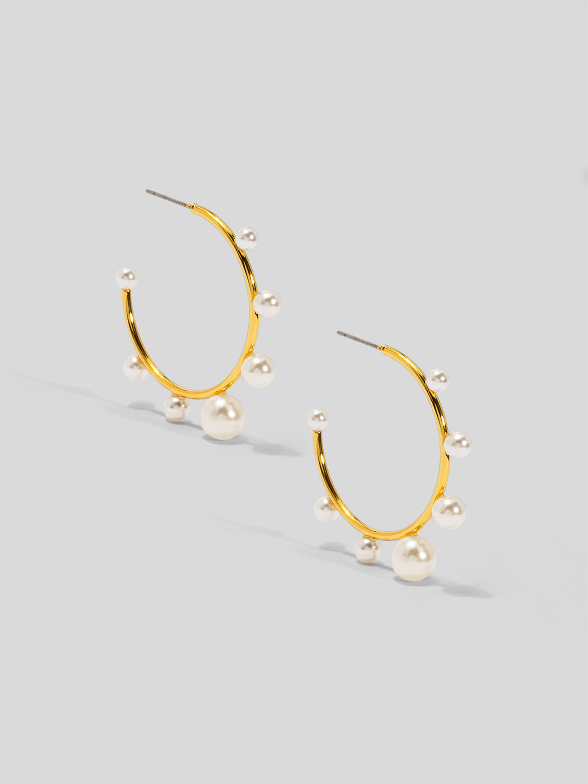 Small Decorative Pearl Hoop Earring