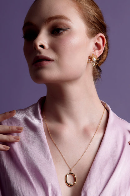 Pearl Daisy Stud Earring