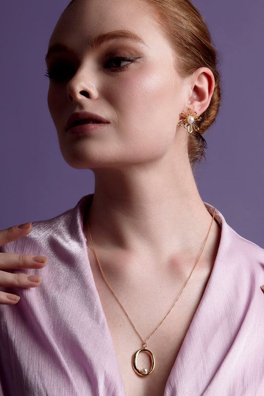 Pearl Daisy Stud Earring