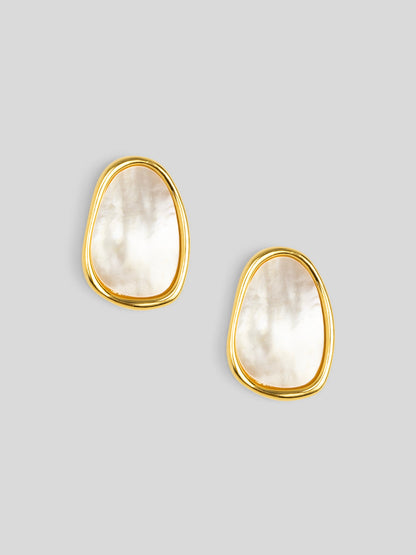 Sea Light Pebble Mother Of Pearl Stud