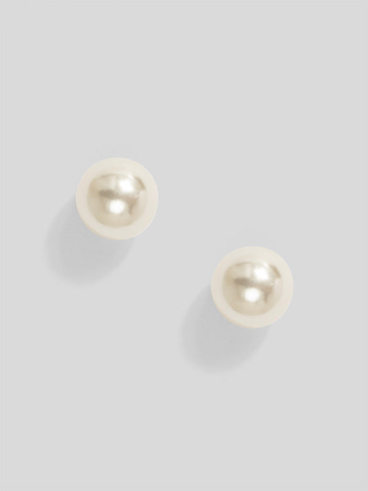 Small Pearl Stud Earring