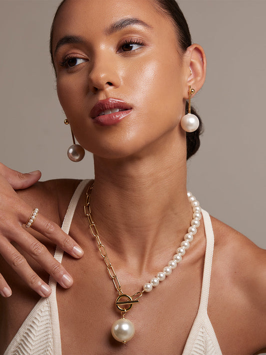 Chain and Pearl Pendant Necklace