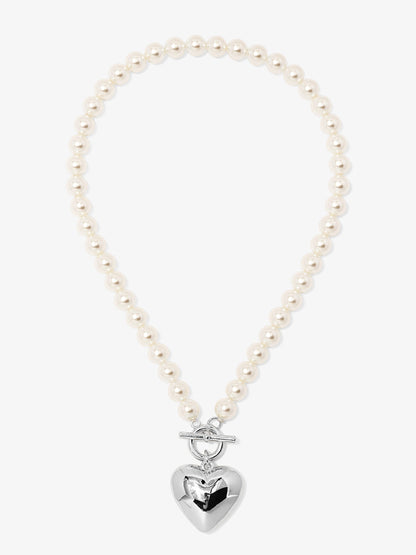 Heart Charm Pearl Collar Necklace