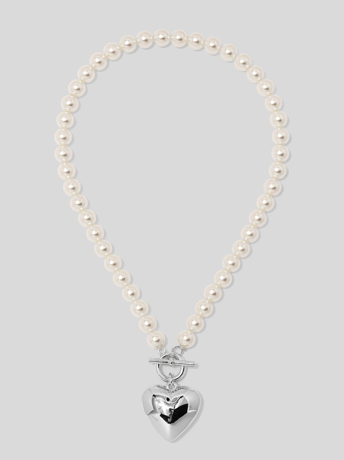 Heart Charm Pearl Collar Necklace