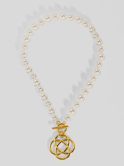 Clover Charm Pearl Beaded Collar Necklace