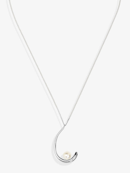 Moon Pearl Short Necklace