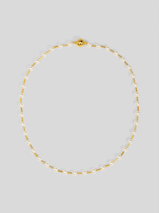 Small Pearl Beaded Magnet Short Necklace