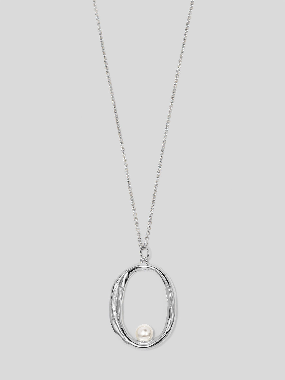 Hammered Oval Pearl Pendant Necklace