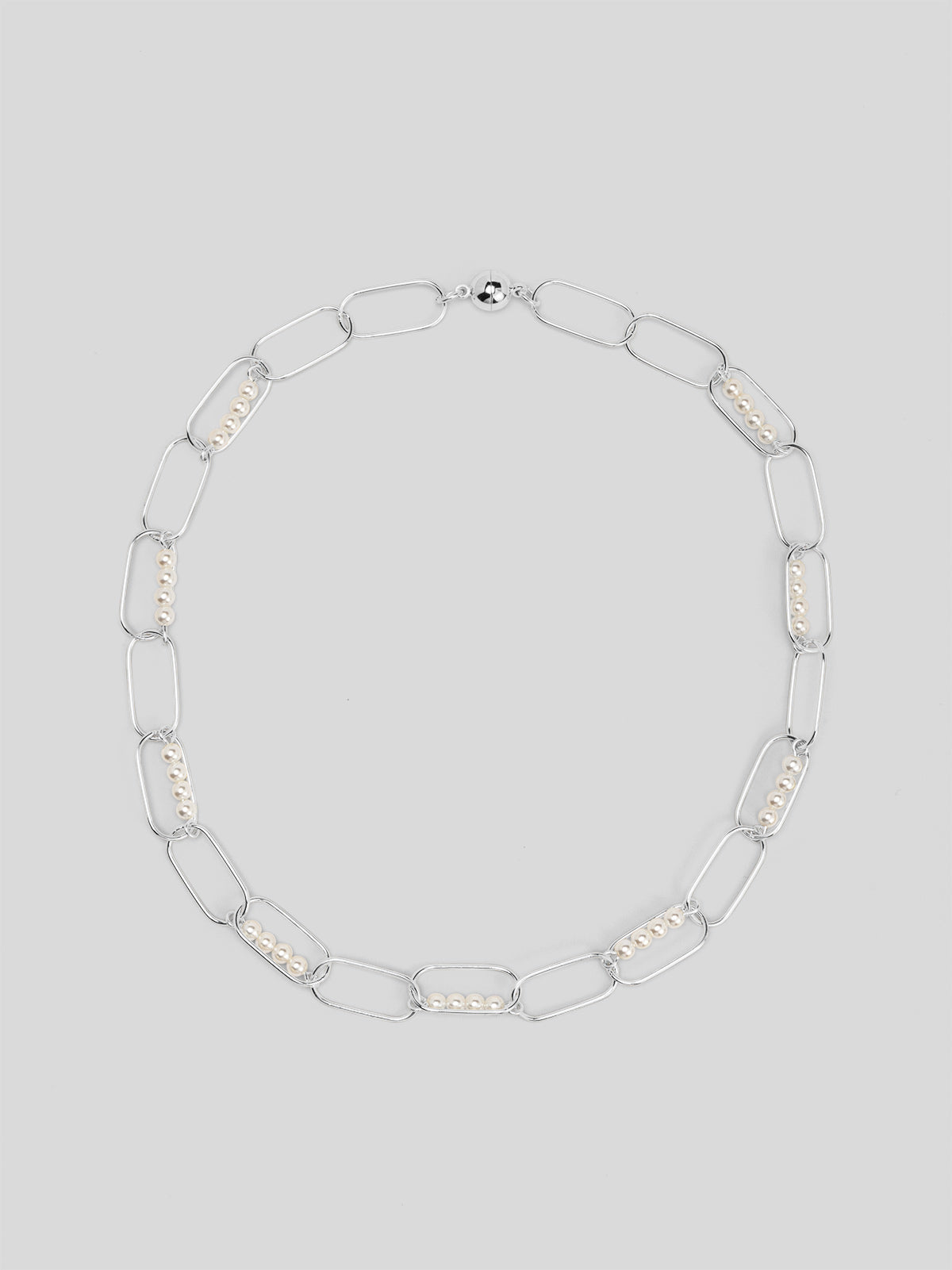 Linear Pearl Chain Short Necklace