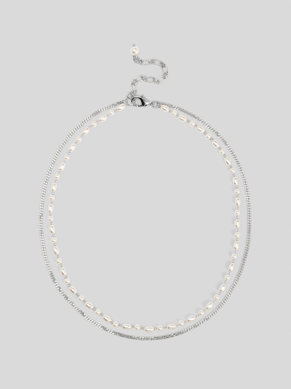 Chain and Pearl Layered Short Necklace