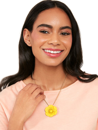 Poppy Pendant Necklace