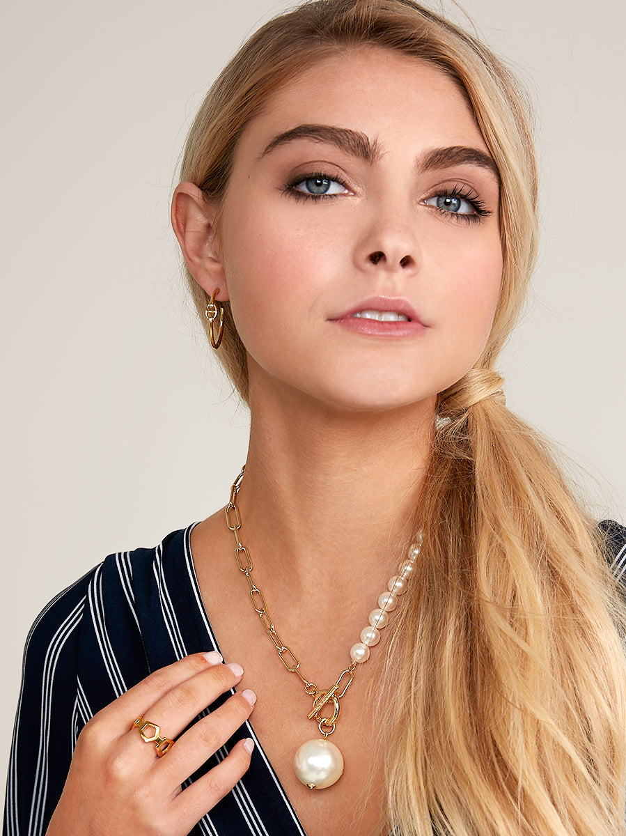 Best of Both Worlds Pearl Collar Necklace