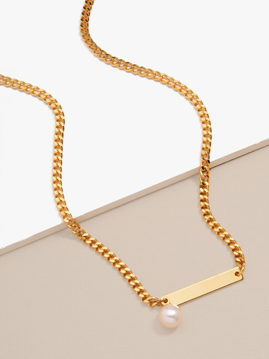 Pasty Pearl Bar Necklace